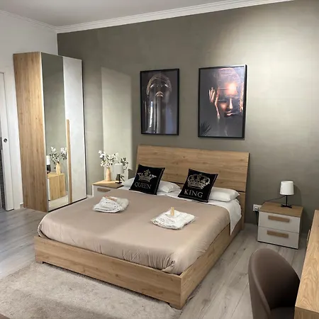 La Via Di Mezzo Apartment