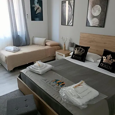 La Via Di Mezzo קטאניה