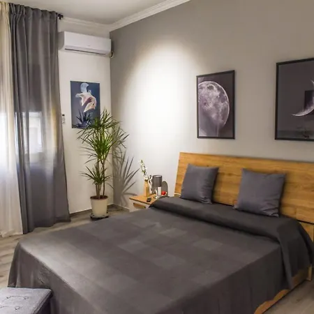 La Via Di Mezzo דירה